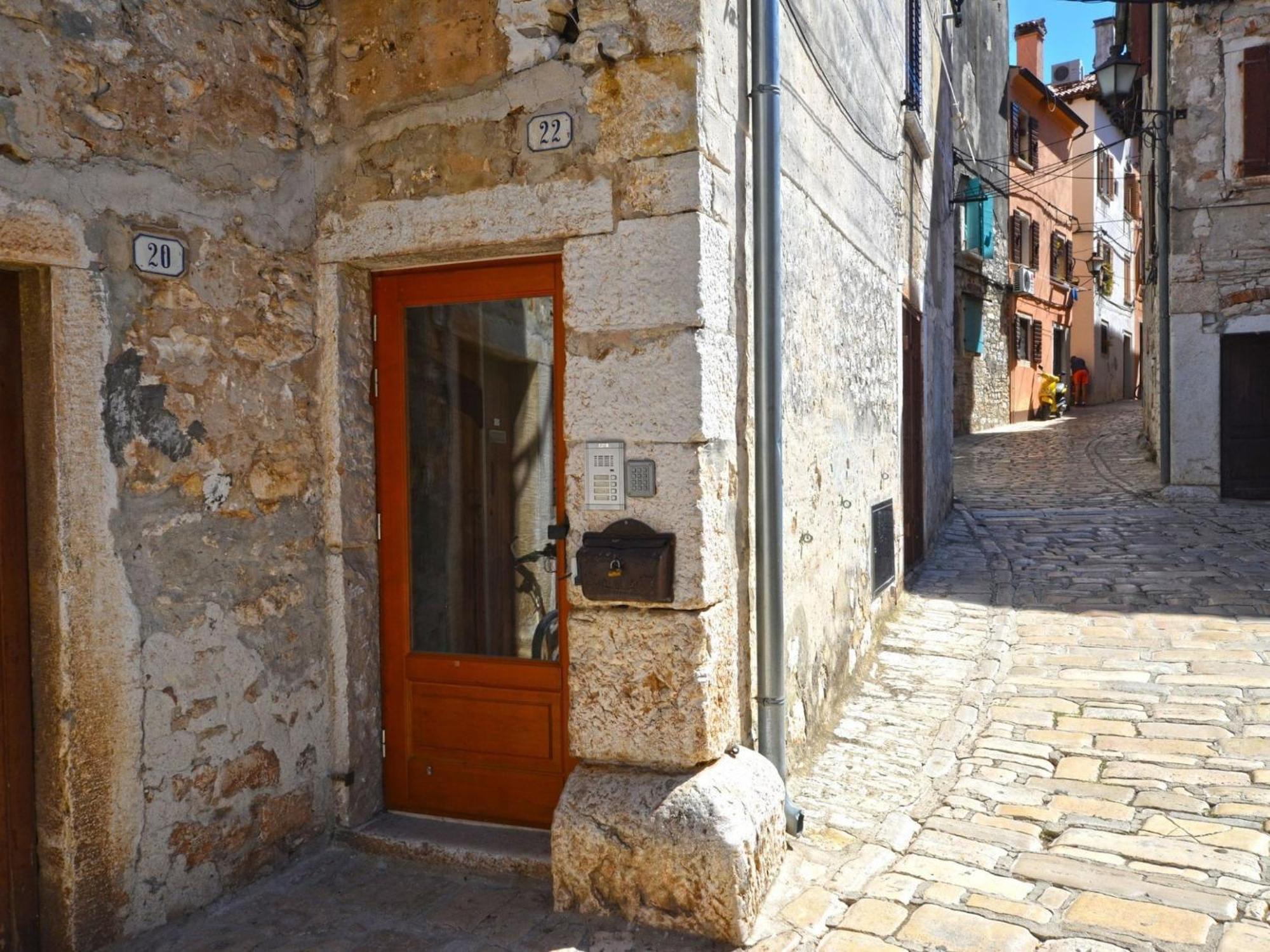 Urban And Upscale Homes Old Town - Classic One Bedroom * Rovigno
